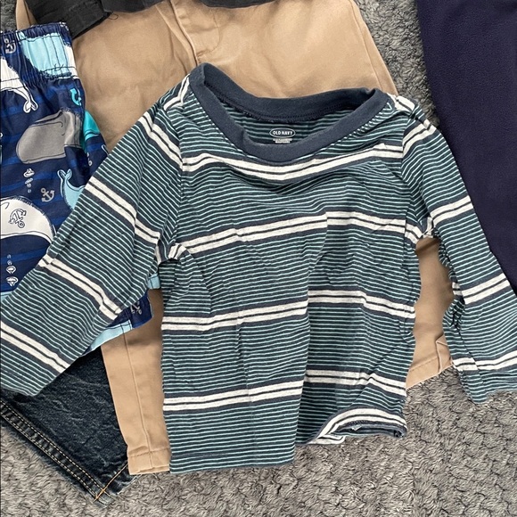 Baby boy 12-18months fall shirts and pants bundle - Picture 8 of 14